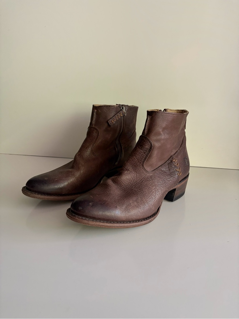 Frye Diana Stitch Brown Leather Ankle Boots Size 7
